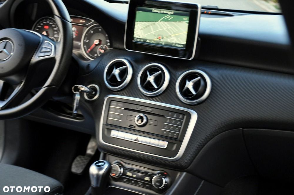 Mercedes-Benz Klasa A 180 CDI AMG Line - 27