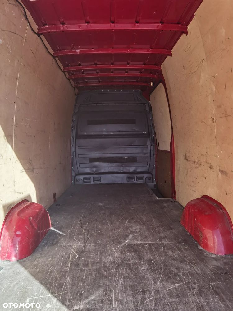 Mercedes-Benz Sprinter - 12
