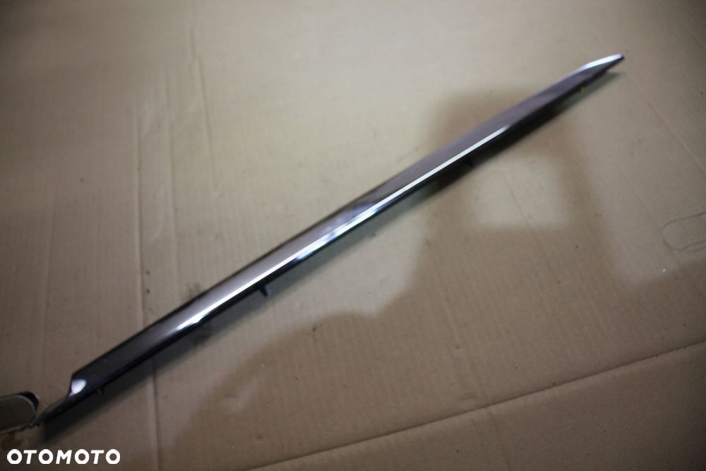 VOLVO V90 S90 PRAWA TYLNA LISTWA DRZWIOWA CHROM PRAWY TYŁ 31672265 - 1