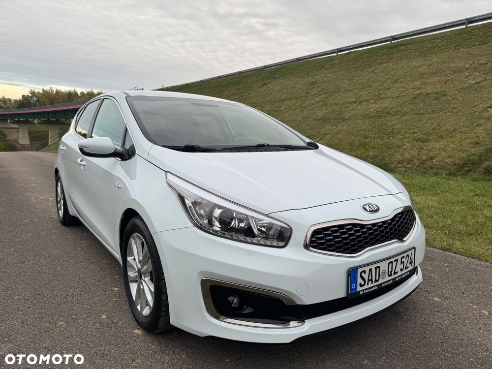 Kia Ceed 1.6 GDI Platinum Edition - 17