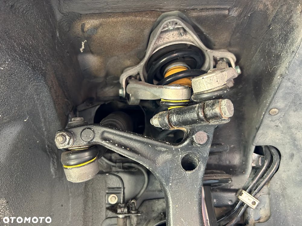 Volkswagen Passat 1.9 TDI Highline - 9