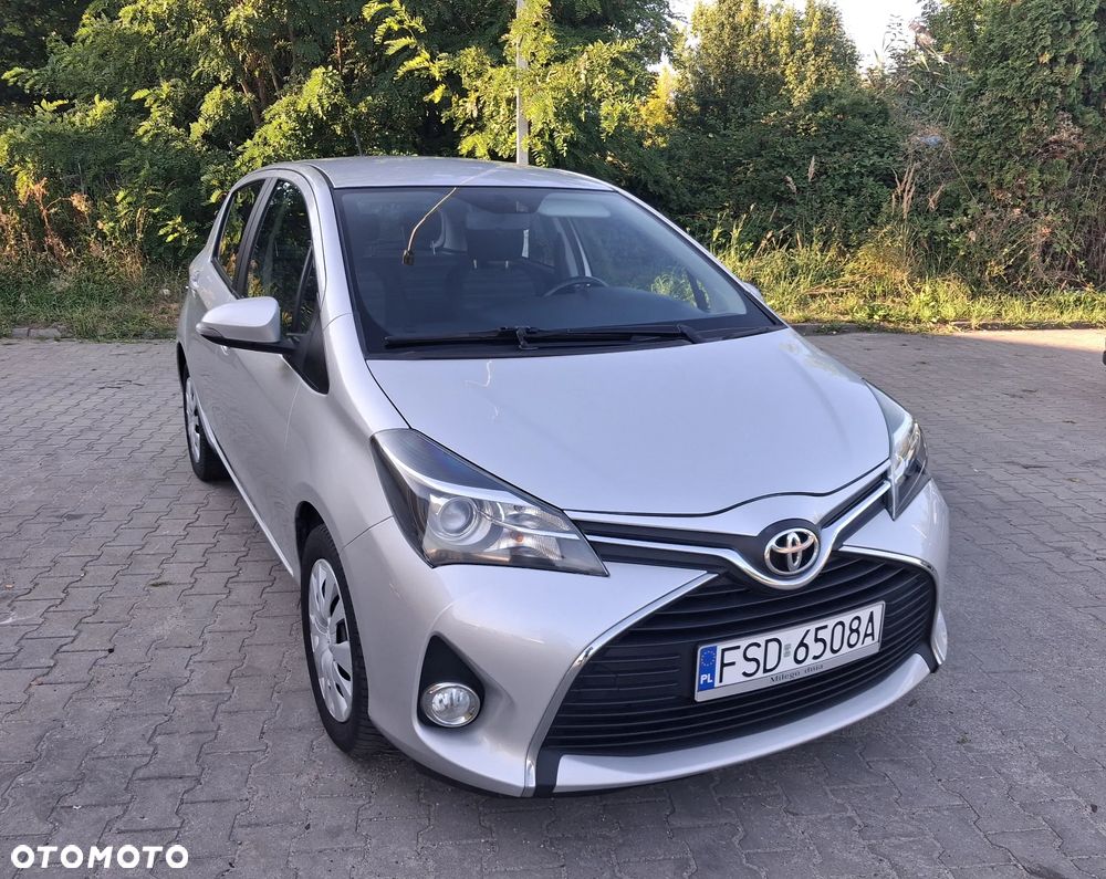 Toyota Yaris 1.0 Premium - 11