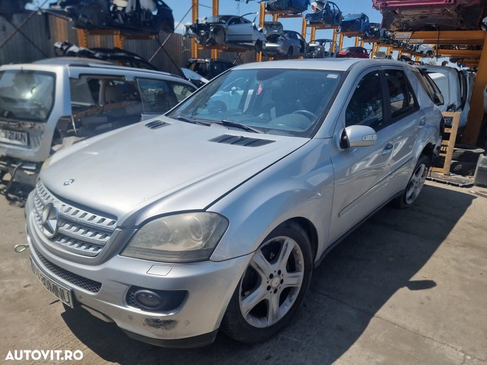 Perna aer dreapta spate Mercedes-Benz ML W164 [2005 - 2008] 3.0 cdi 6 - 2