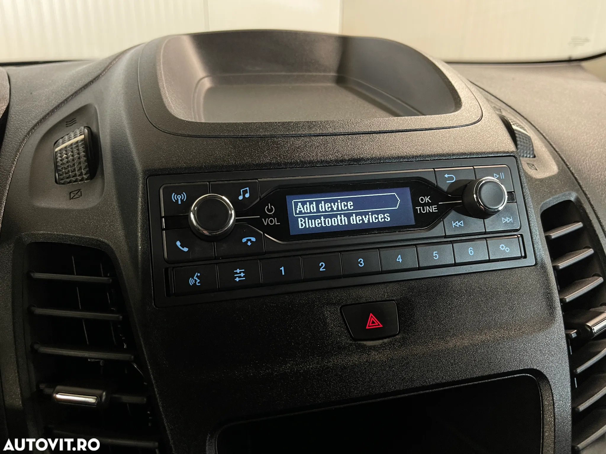Ford Tourneo Connect 1.5 TDCi LWB (L2) Trend - 17