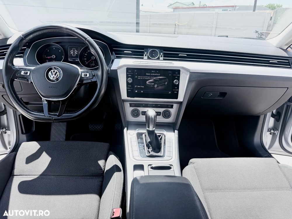 Volkswagen Passat - 4