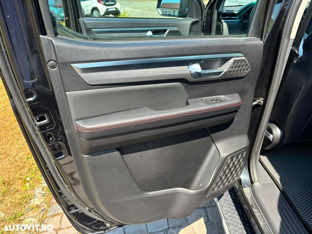 JAC T8 - 12