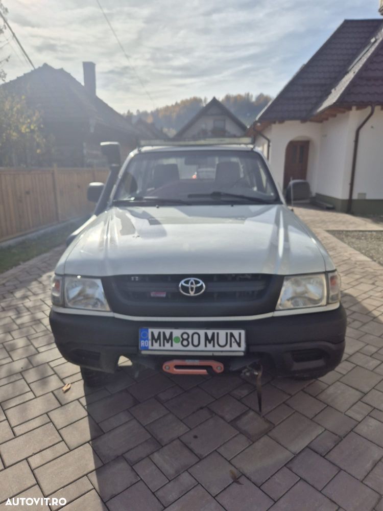 Toyota Hilux 4x4 Double Cab - 4