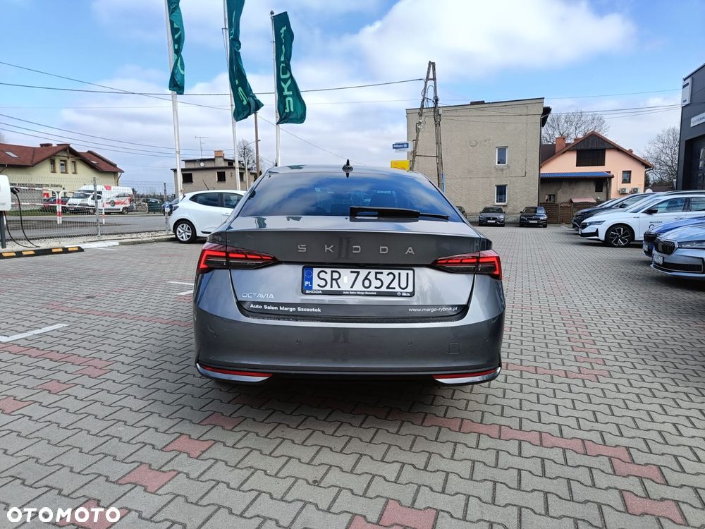 Skoda Octavia 1.5 TSI mHEV Selection DSG - 6