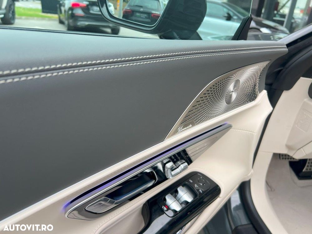 Mercedes-Benz SL 55 AMG 4Matic+ - 9