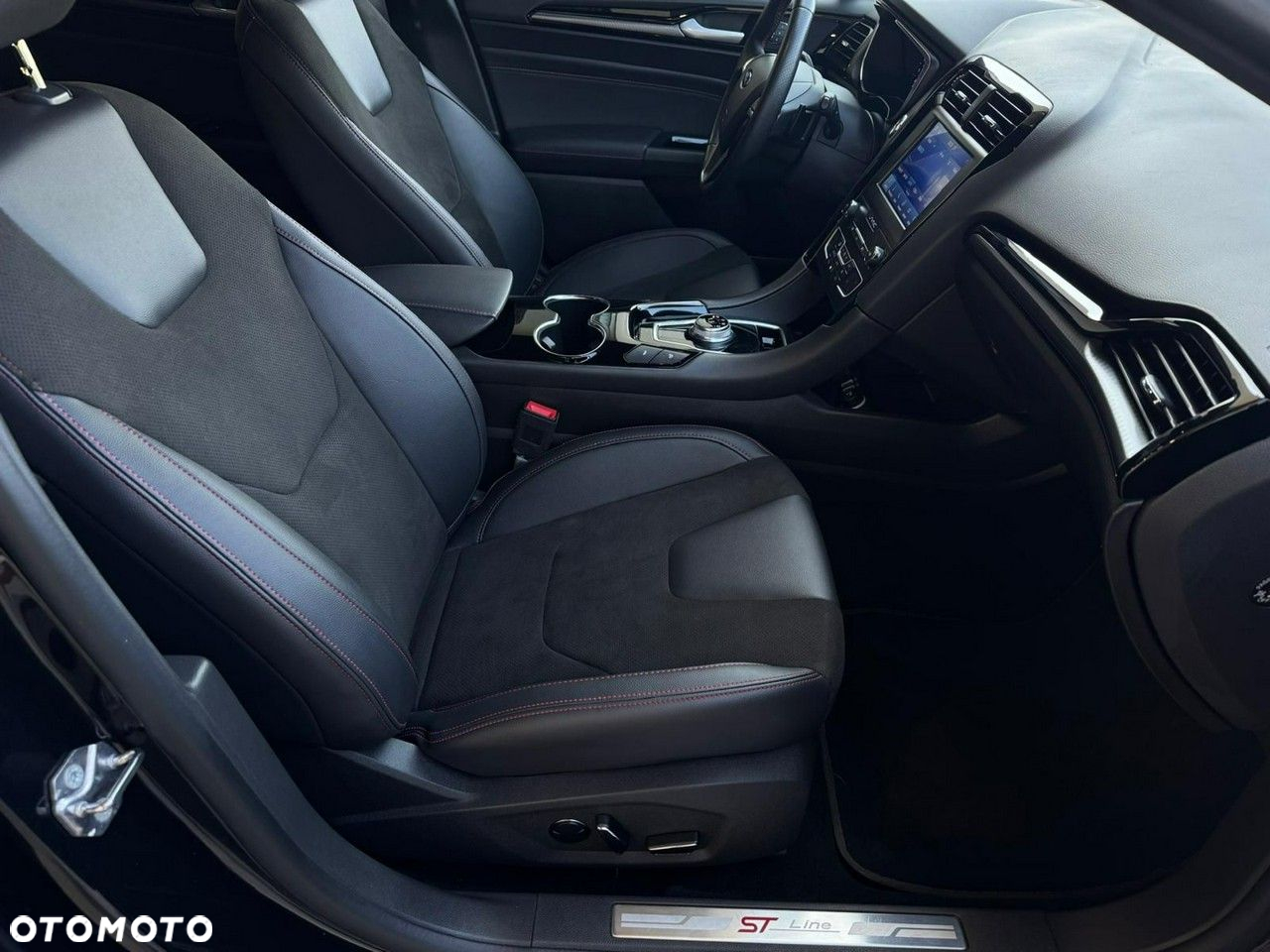 Ford Mondeo - 28