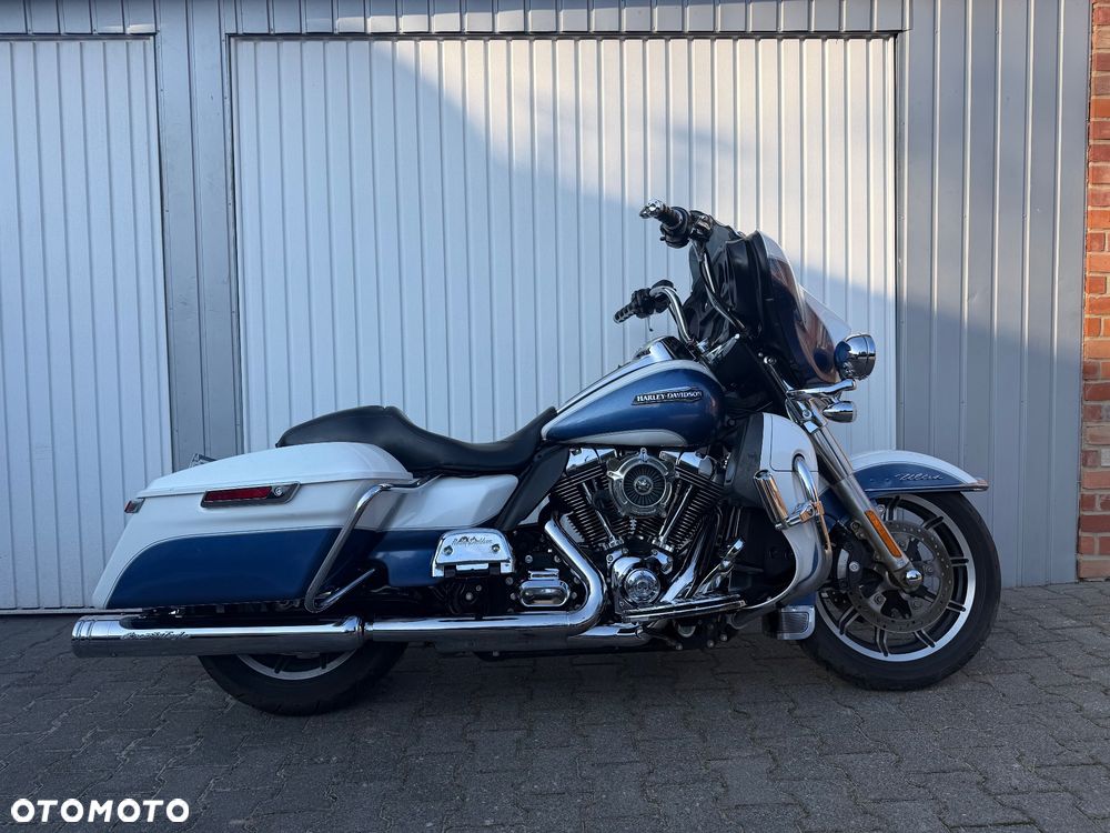 Harley-Davidson Touring Street Glide - 1