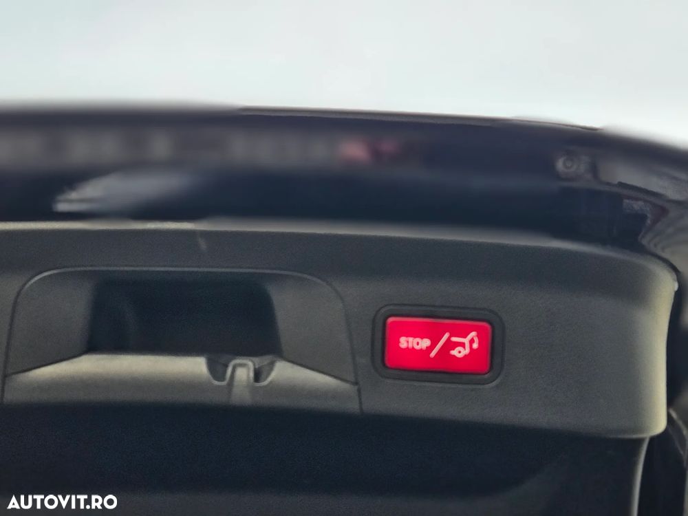 Mercedes-Benz GLC Coupe 300 de 4Matic 9G-TRONIC - 33