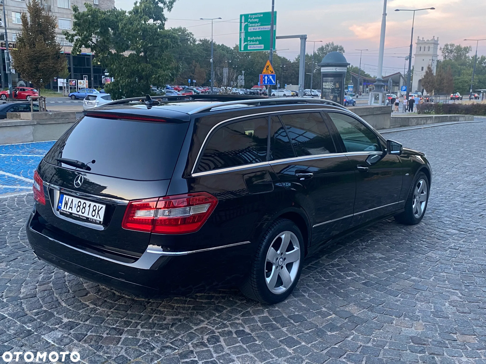 Mercedes-Benz Klasa E 250 T CGI BlueEFFICIENCY 7G-TRONIC Elegance - 5