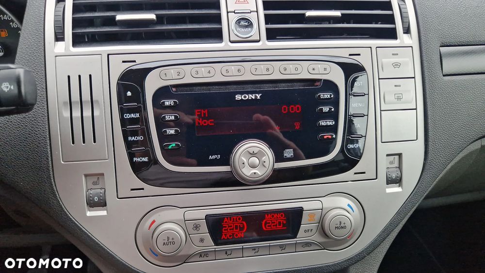 Ford Kuga 2.0 TDCi 2x4 Champions Edition - 13