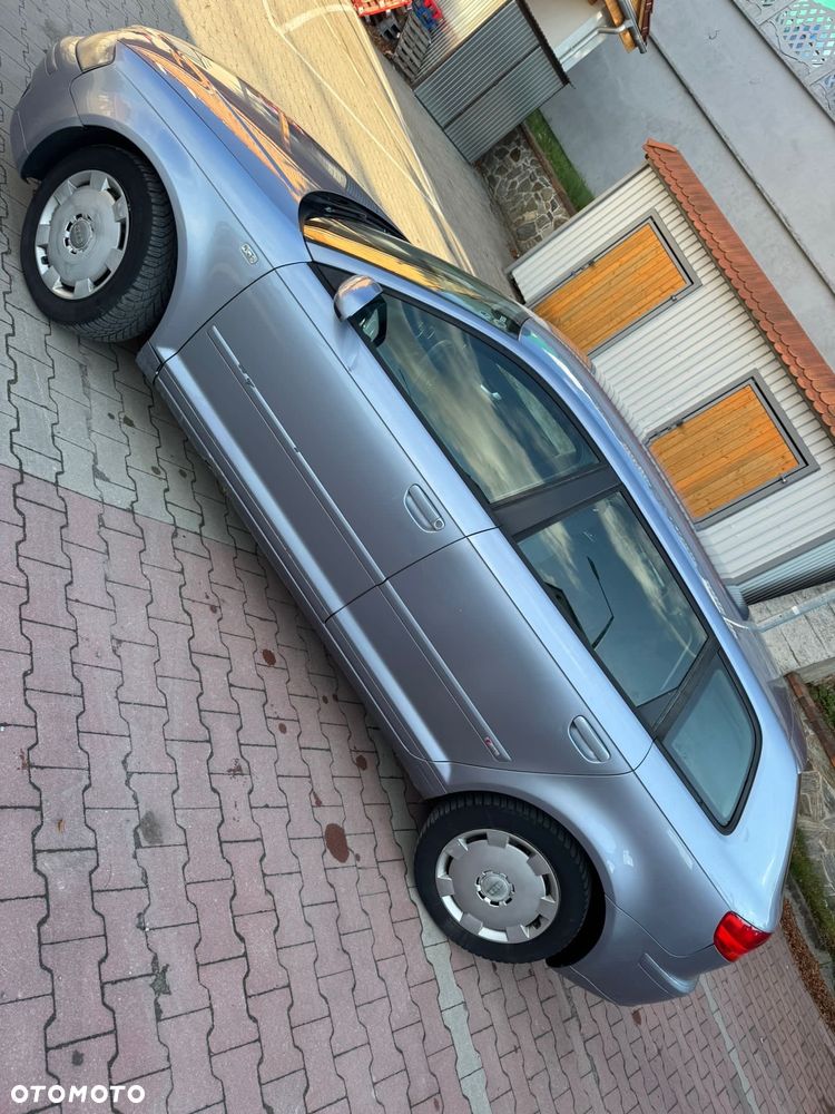 Audi A3 Sportback - 2