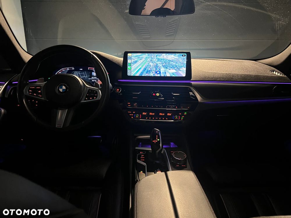 BMW Seria 5 530d xDrive M Sport Edition - 22