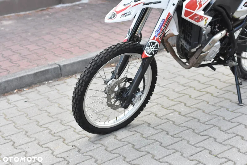 Yamaha WR - 26
