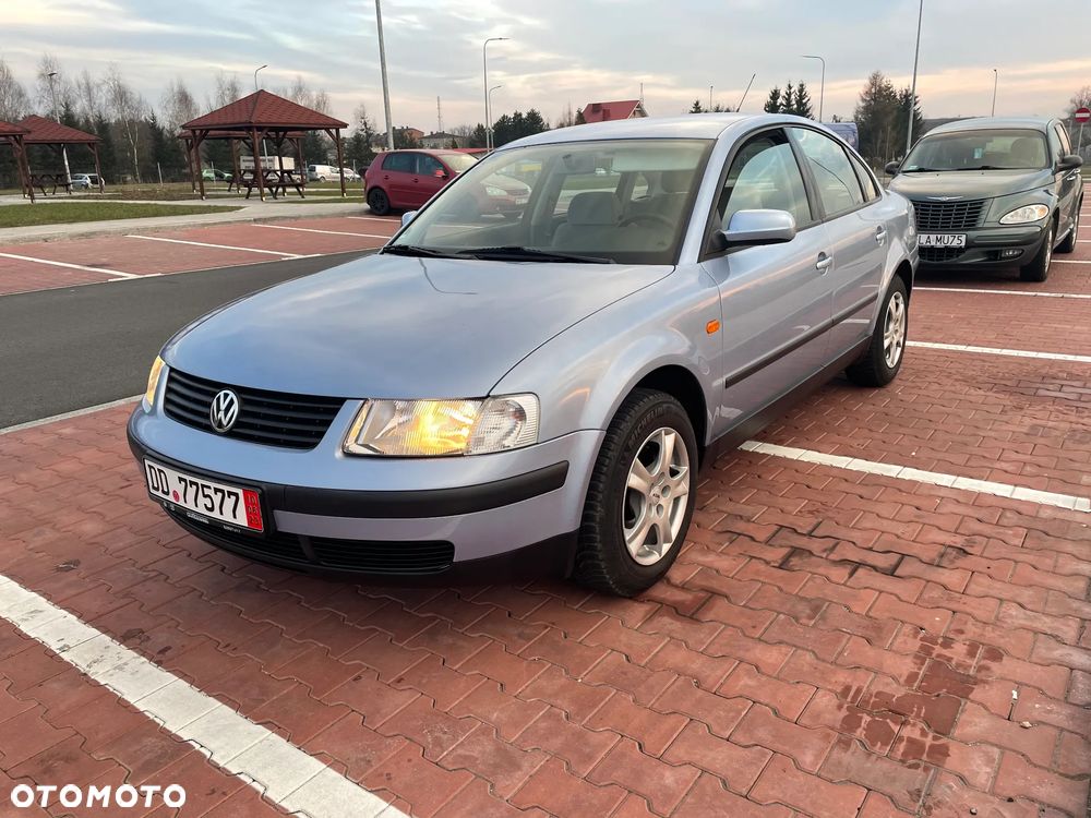 Volkswagen Passat - 31