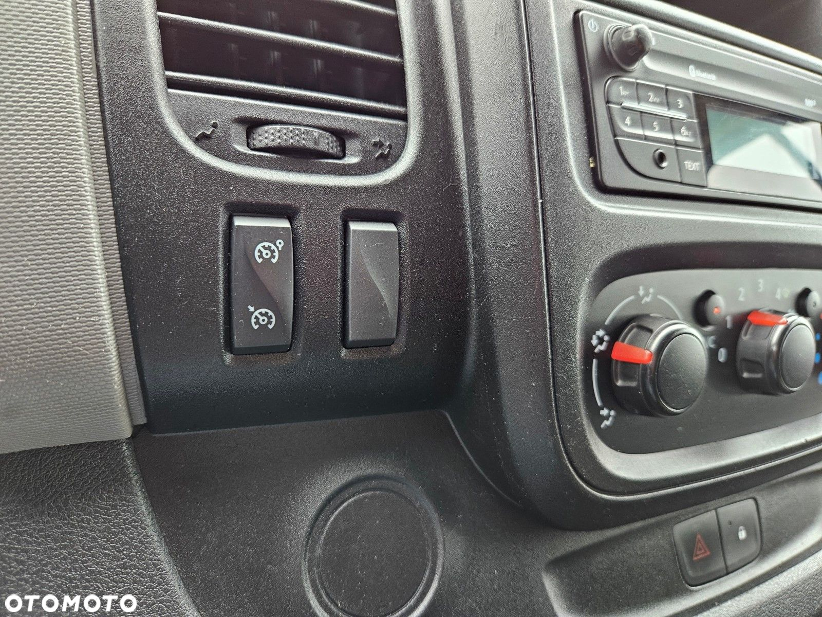 Renault Trafic Long *59900zł NETTO* Brygadówka 6 osób 1,6dCi/120KM - 24