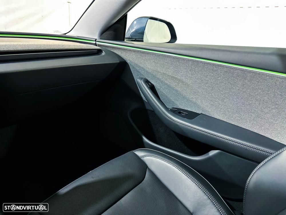 Tesla Model 3 Standard Range Plus RWD - 48