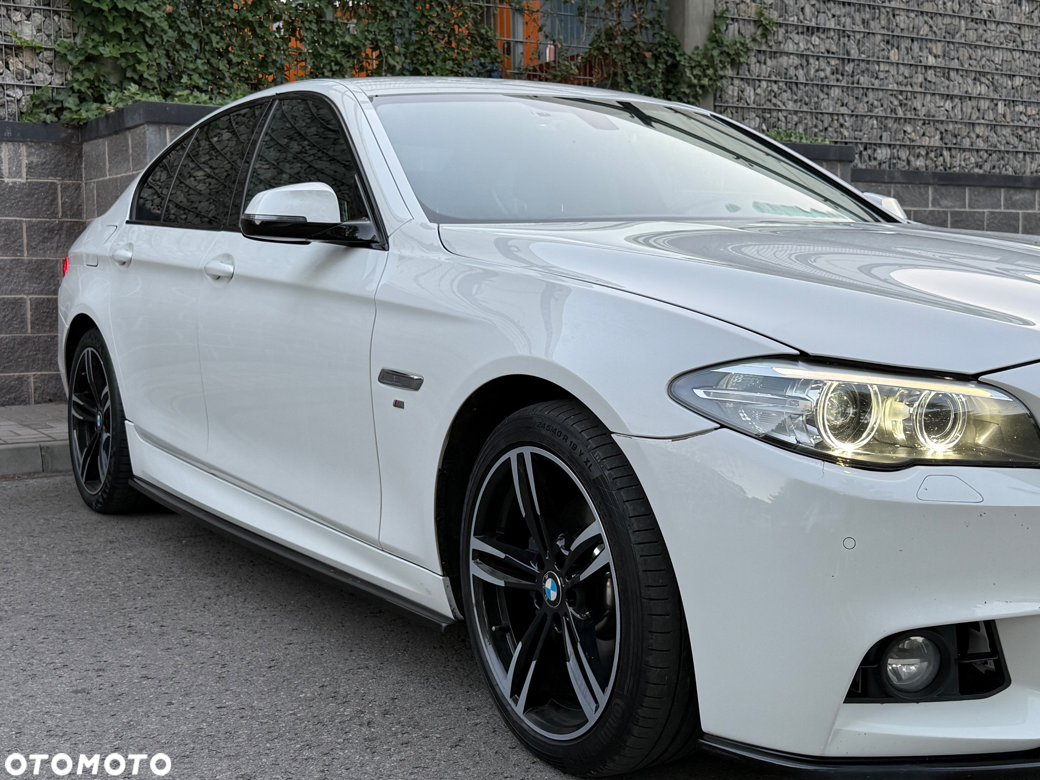 BMW Seria 5 520d xDrive - 11