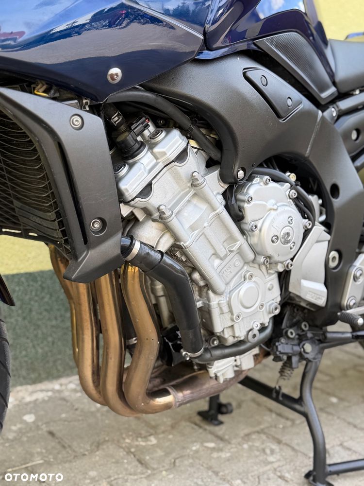 Yamaha FZ - 30