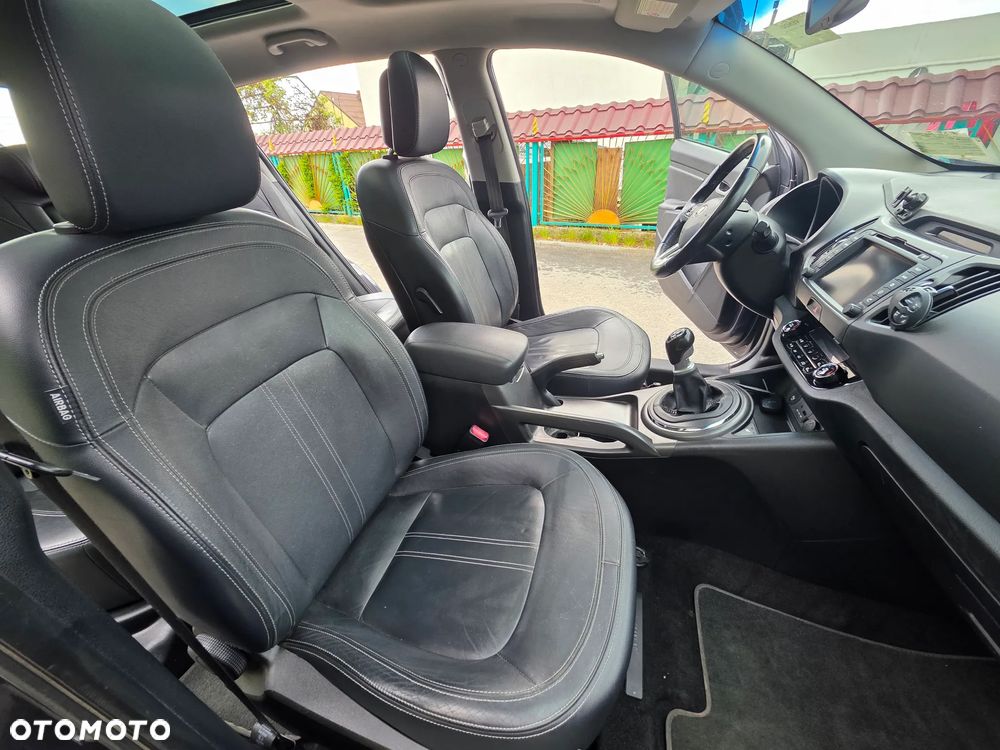 Kia Sportage 2,0 CRDI AWD Vision - 14