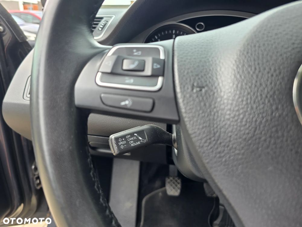 Volkswagen Passat Variant - 27