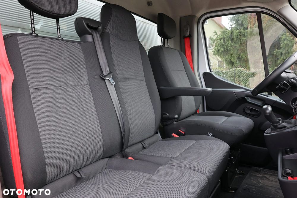 Renault Master - 32