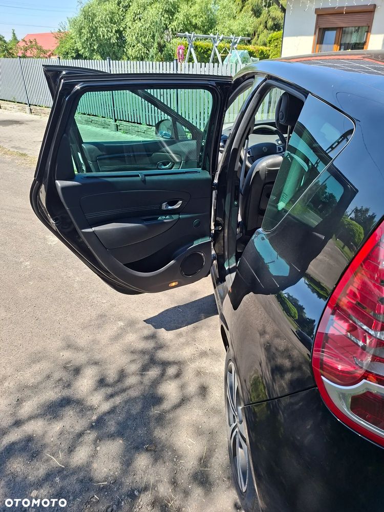Renault Scenic 1.9 dCi Bose Edition - 12