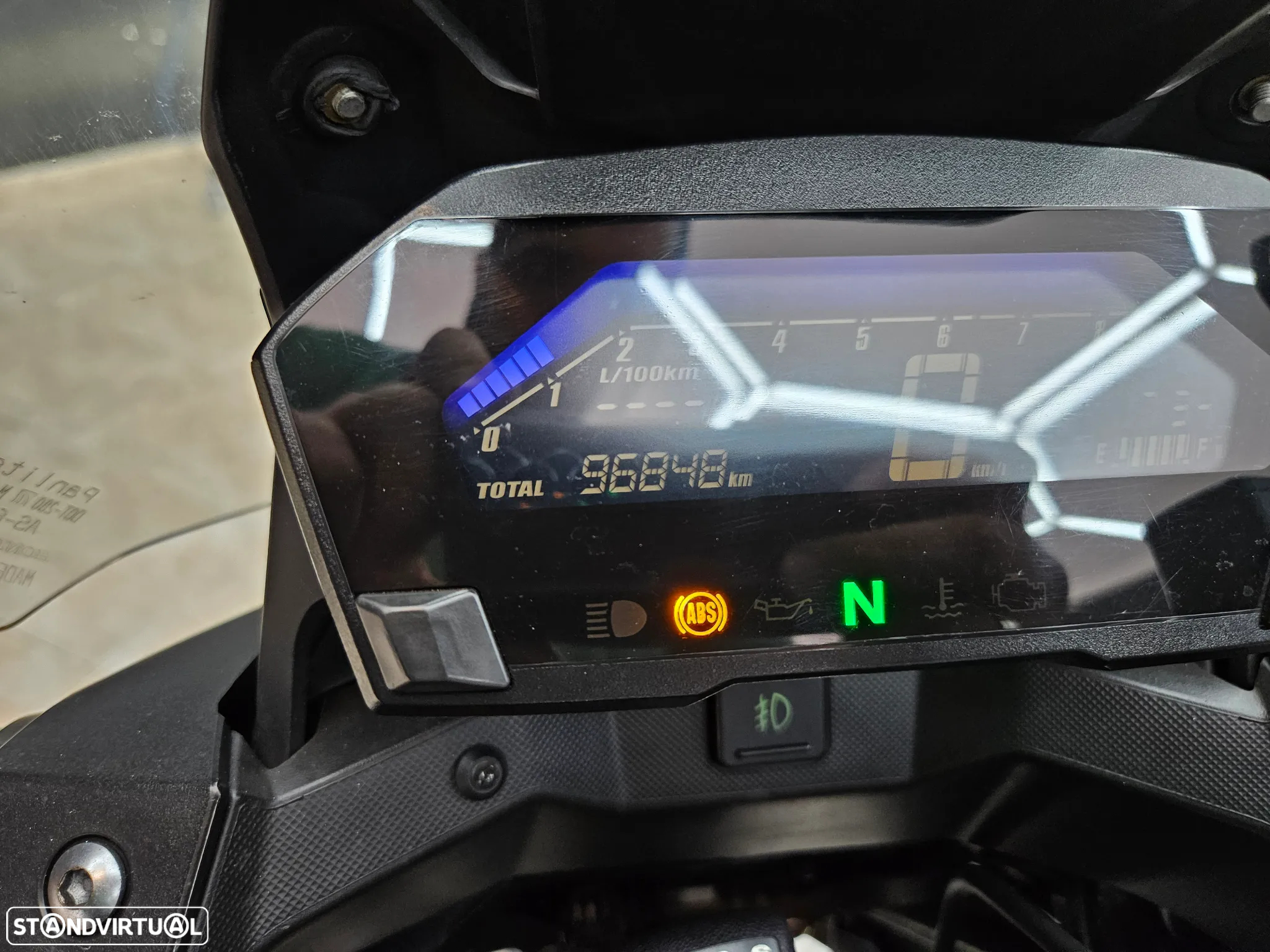 Honda NC750X NC750XA - 8
