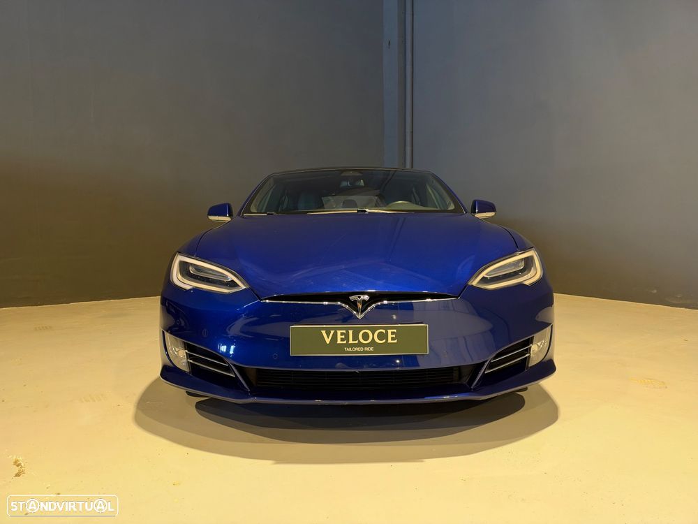 Tesla Model S - 7