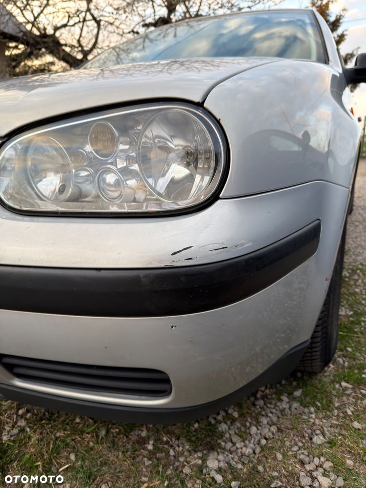 Volkswagen Golf - 22