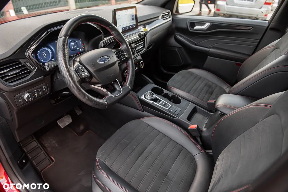 Ford Kuga 2.5 Duratec FHEV ST-LINE X - 15