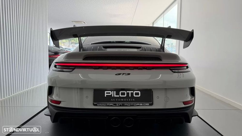 Porsche 911 (992) GT3 PDK - 11