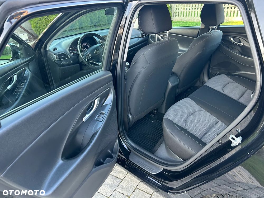 Hyundai i30 1.5 DPI Modern - 10