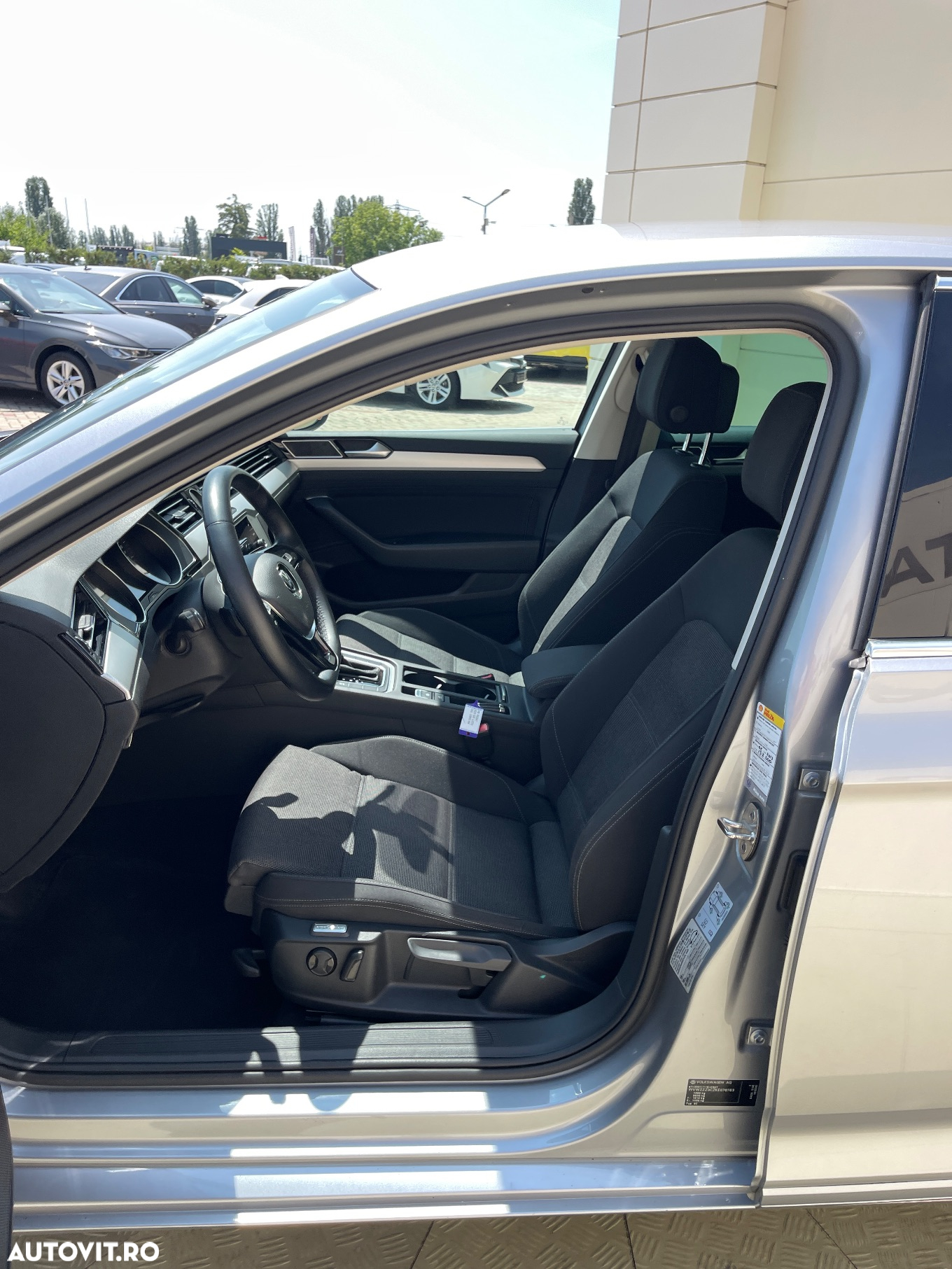 Volkswagen Passat - 28