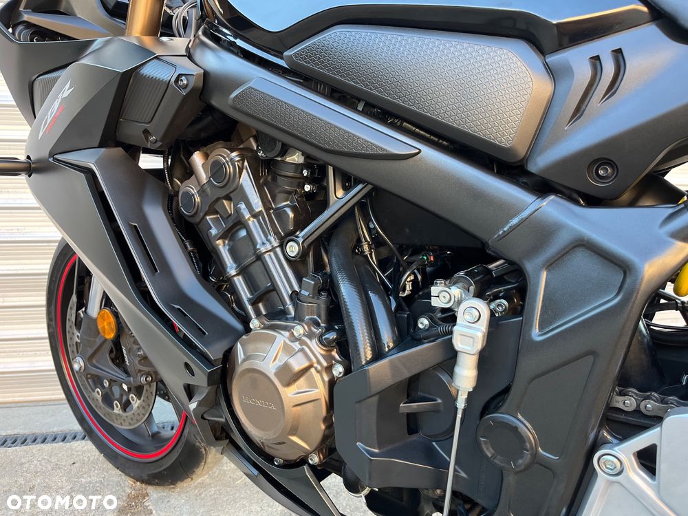 Honda CBR - 9