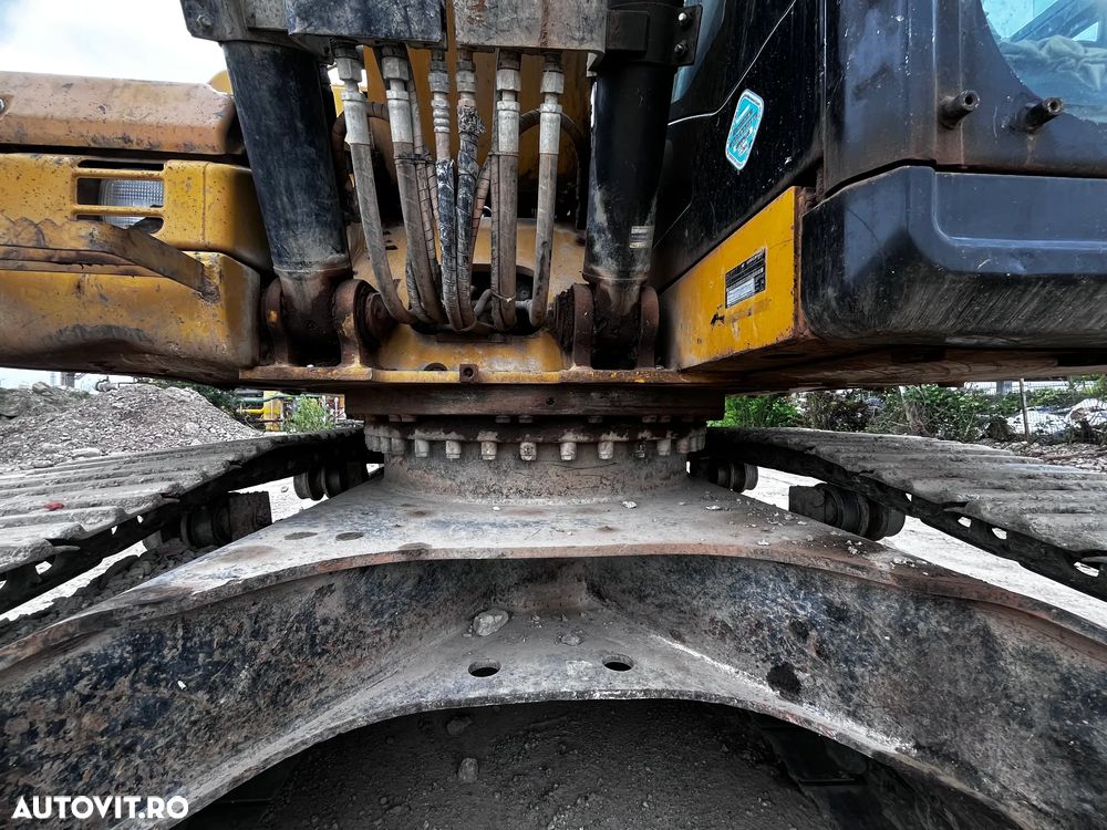 Caterpillar 323 D SA - 9