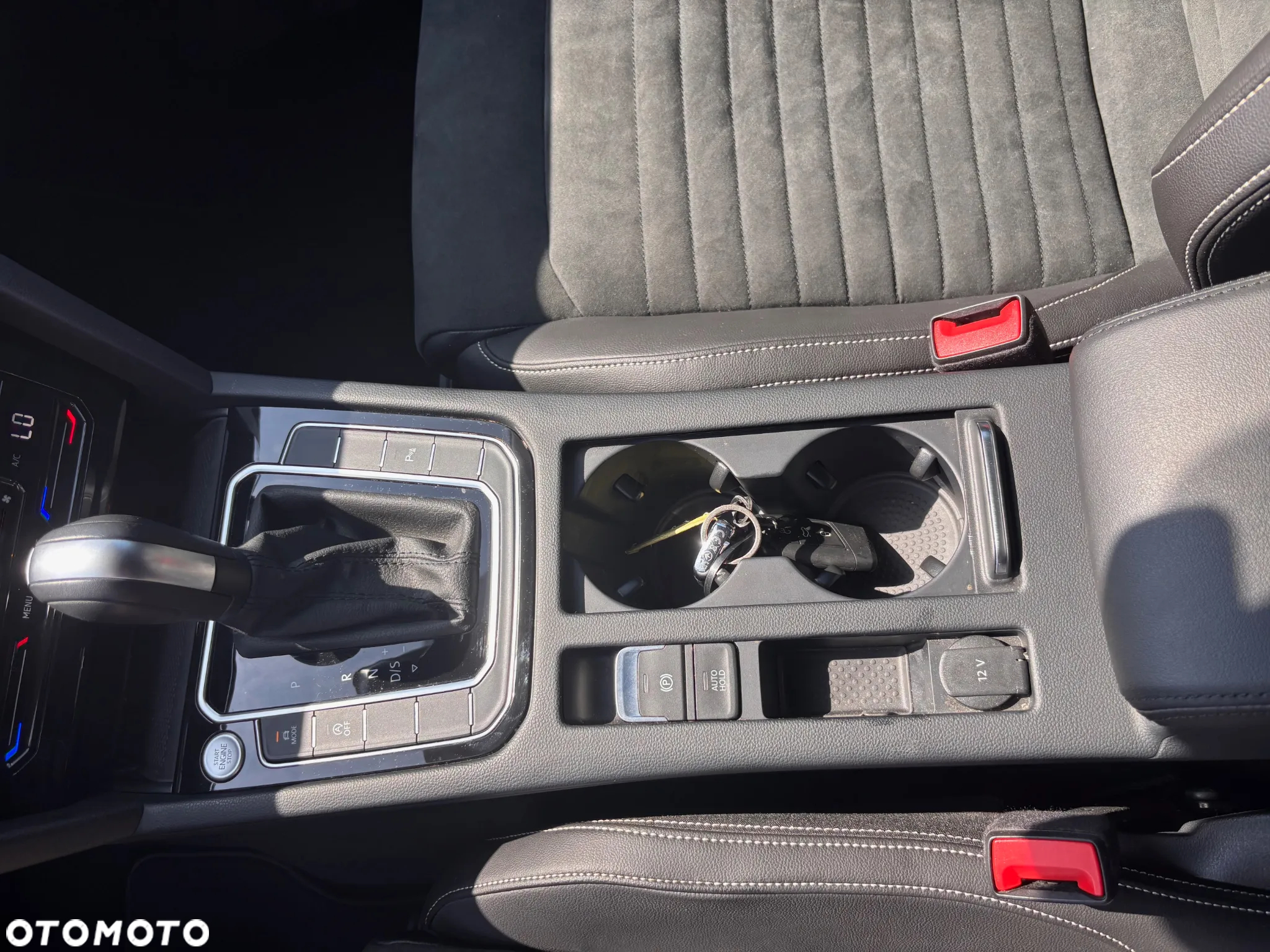 Volkswagen Passat 2.0 TSI Elegance DSG - 26