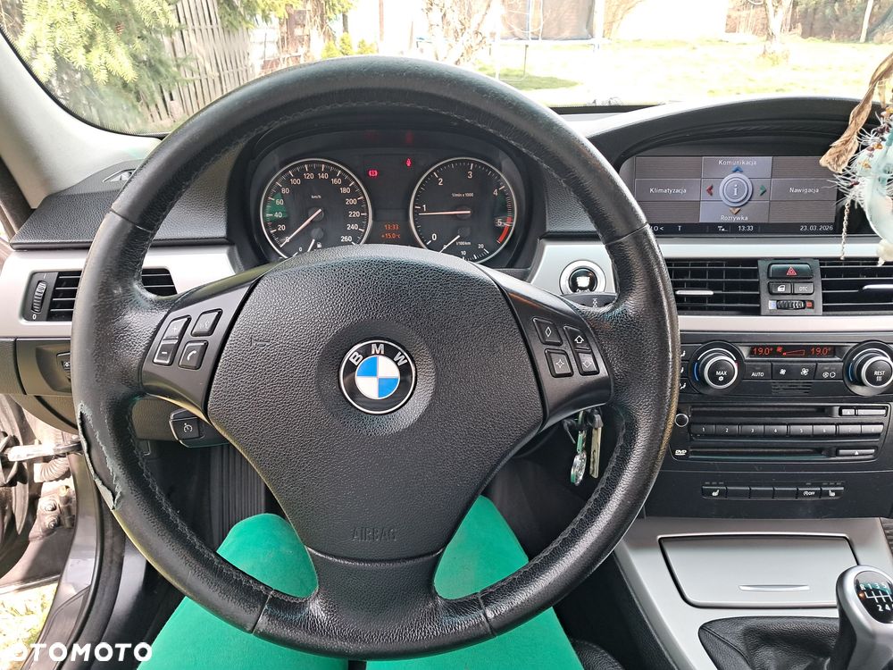BMW Seria 3 320d - 11