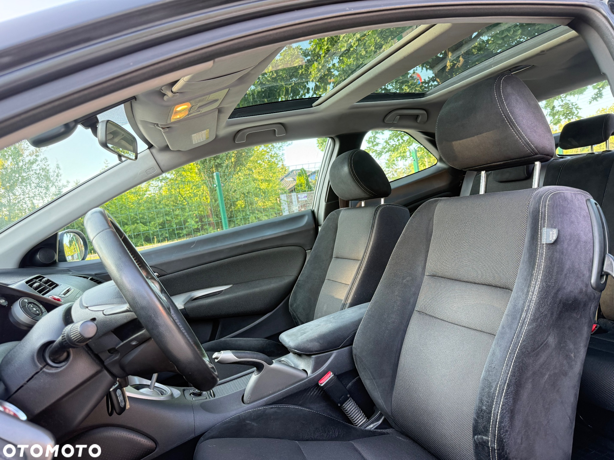 Honda Civic 1.8 LX Coupe - 8
