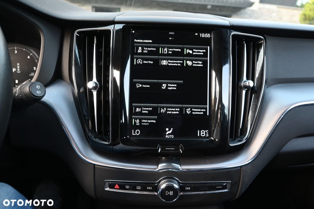 Volvo XC 60 D4 Geartronic Momentum Pro - 34