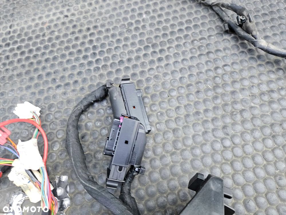 Wiazka 8E1971072EQ Instalacja Silnika 2.0 ALT 20V 130KM Europa Manual Audi A4 B6 - 10