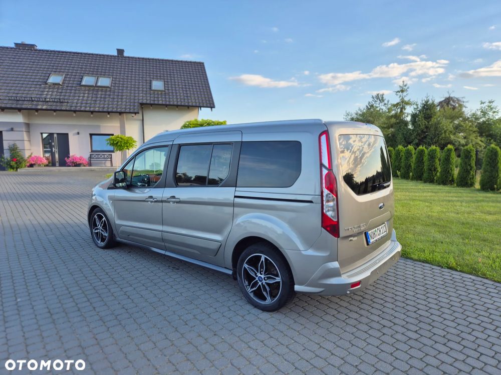 Ford Tourneo Connect Grand - 16