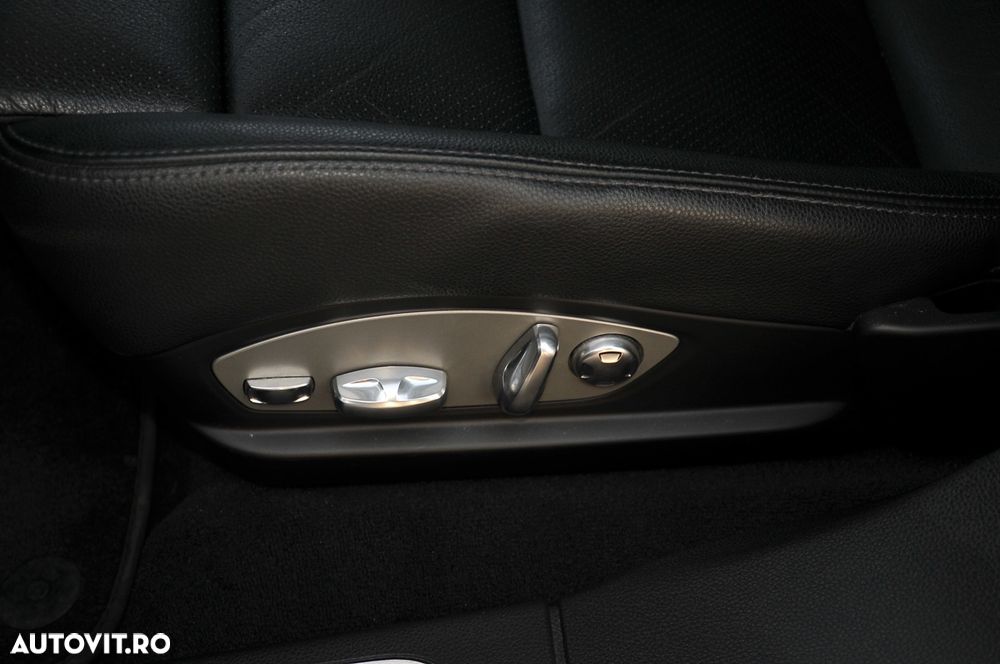 Porsche Panamera 3.0 Tiptronic S - 16