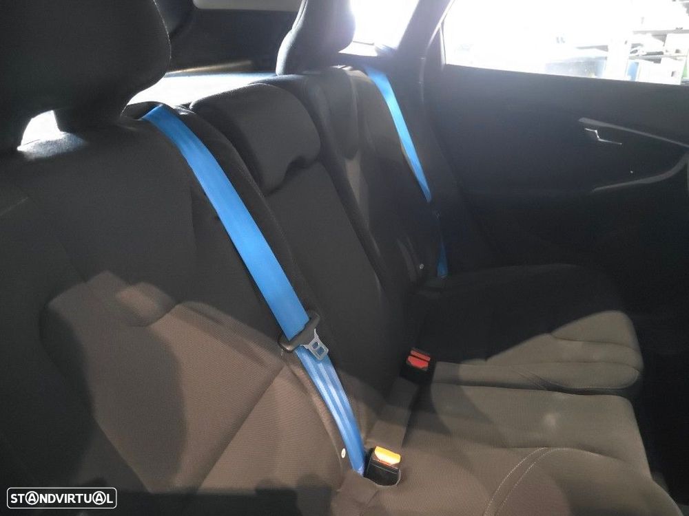 Volvo V40 1.6 D2 Momentum - 21