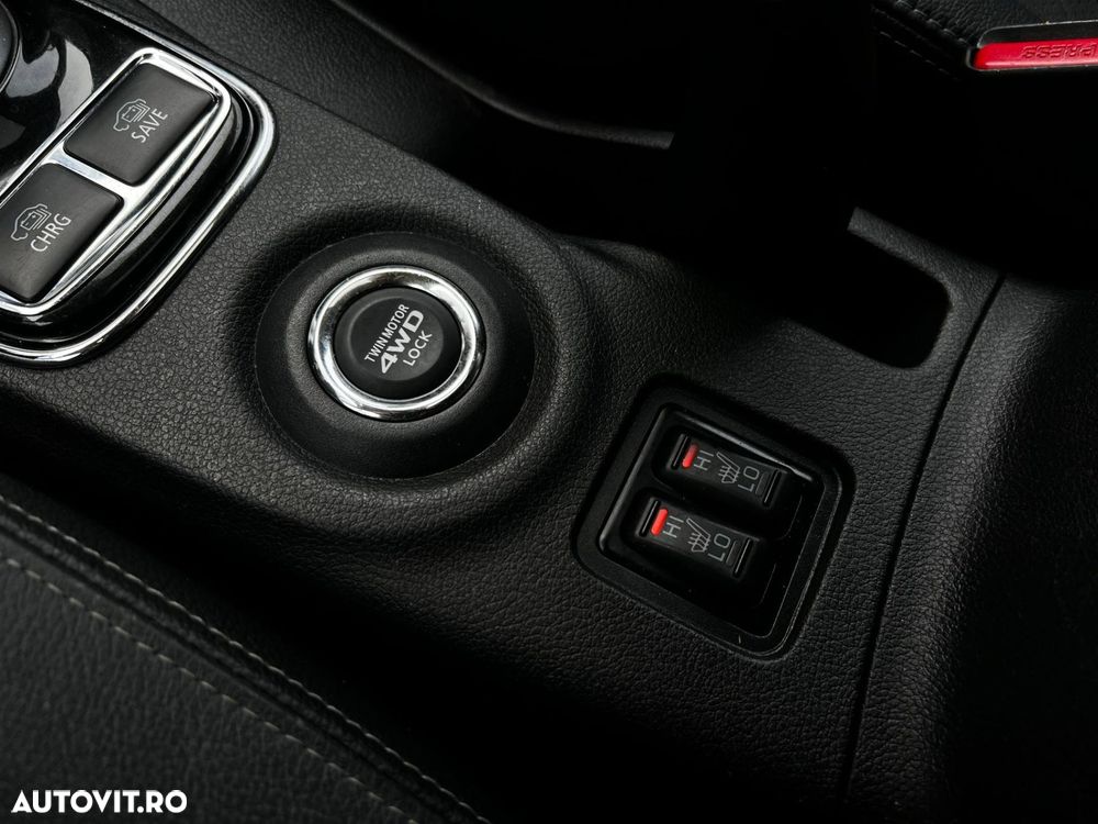 Mitsubishi Outlander - 19