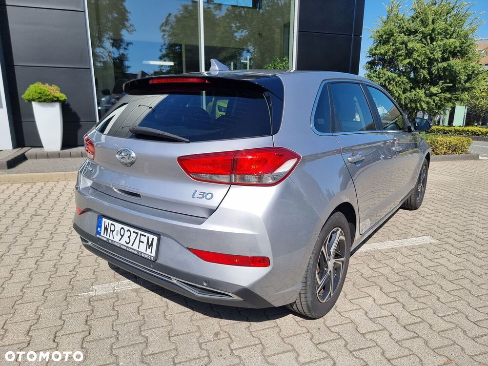 Hyundai i30 1.5 DPI Smart - 13