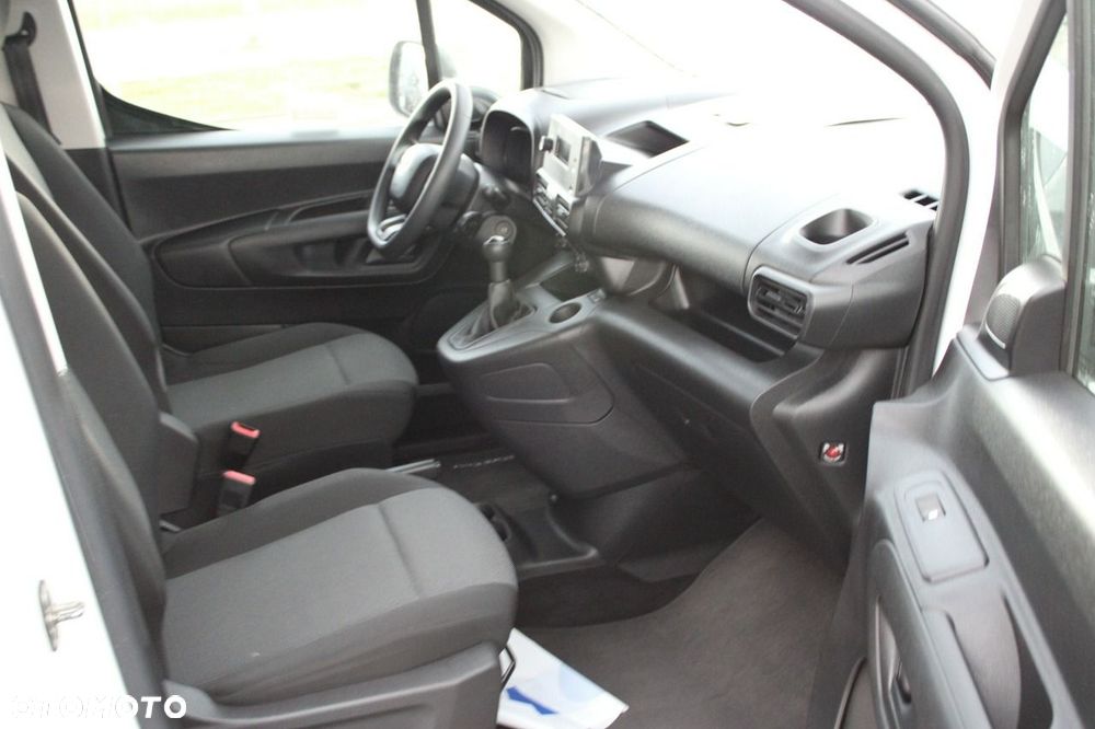 Toyota Proace City - 25